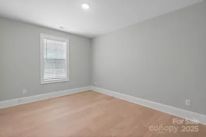 6910 Providence Lane W, Charlotte, NC 28226 - Photo 24