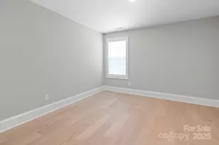 6910 Providence Ln W, Charlotte, NC 28226 - Photo 22