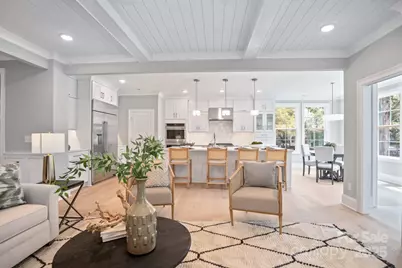 6910 Providence Lane W, Charlotte, NC 28226 - Photo 4