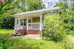 27 Curlee St, Brevard, NC 28712 - Photo 4