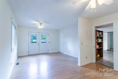 27 Curlee Street, Brevard, NC 28712 - Photo 12