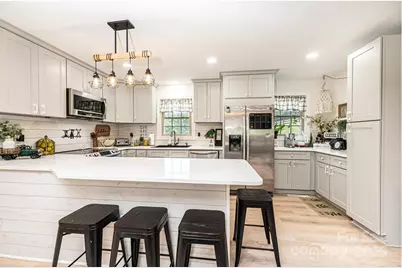 1870 Guildwood Place SE, Hudson, NC 28638 - Photo 4