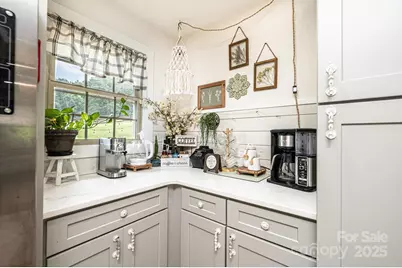 1870 Guildwood Place SE, Hudson, NC 28638 - Photo 6