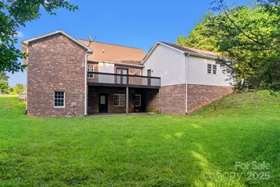 915 Barrington Drive NE, Lenoir, NC 28645 - Photo 36