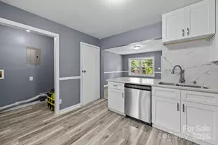 2715 Sonora Ln, Charlotte, NC 28208 - Photo 26