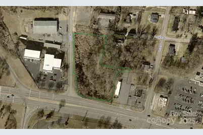 721 9th Street SW, Hickory, NC 28602 - Photo 1