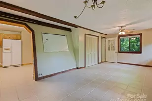 1010 Autumn Dr, Maggie Valley, NC 28751 - Photo 16