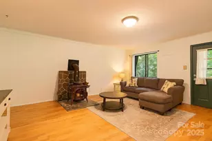 1010 Autumn Dr, Maggie Valley, NC 28751 - Photo 12