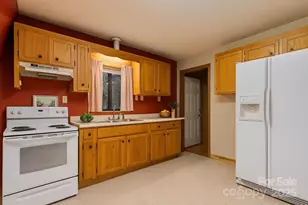 1010 Autumn Dr, Maggie Valley, NC 28751 - Photo 20
