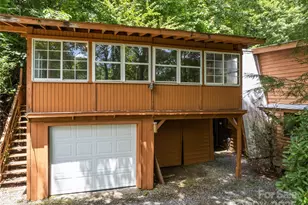 1010 Autumn Dr, Maggie Valley, NC 28751 - Photo 2