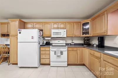 32 Stone House Road, Hendersonville, NC 28739 - Photo 10