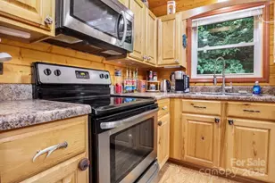 4271 Old Field Creek Rd, Grassy Creek, NC 28631 - Photo 14