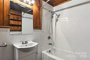 3544 6th St Dr NW, Hickory, NC 28601 - Photo 6