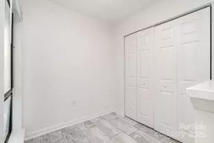 4900 Spring Lake Dr, Charlotte, NC 28212 - Photo 12