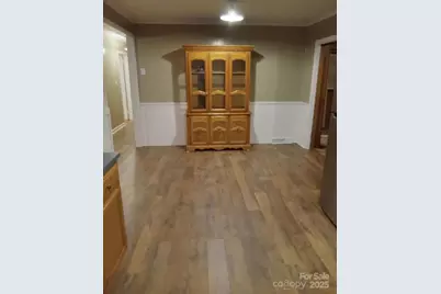 415 E Poplar Street, Stanley, NC 28164 - Photo 6