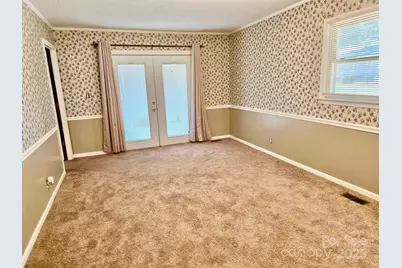 415 E Poplar Street, Stanley, NC 28164 - Photo 14