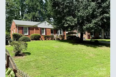 415 E Poplar Street, Stanley, NC 28164 - Photo 1