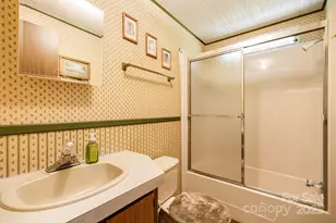 582 Lewis Branch Rd, Marshall, NC 28753 - Photo 24