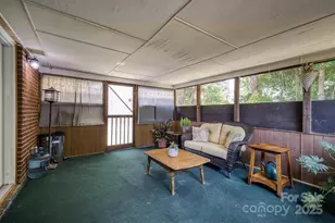 214 Howard St, Morganton, NC 28655 - Photo 16