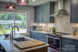 214 Howard St, Morganton, NC 28655 - Photo 10