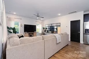 3925 Port Richmond Ave, Gastonia, NC 28056 - Photo 14