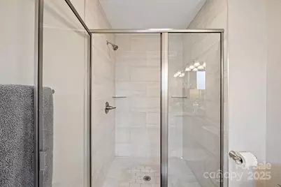 2636 2nd Street NE, Hickory, NC 28601 - Photo 30