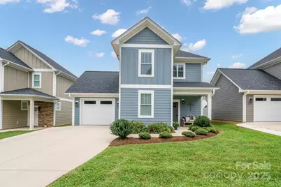 2636 2nd Street NE, Hickory, NC 28601 - Photo 2