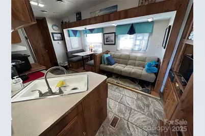 104 Robin Lane, New London, NC 28127 - Photo 6