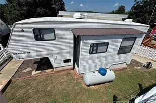 104 Robin Ln, New London, NC 28127 - Photo 2