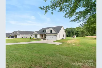 261 Ferree Road, Campobello, SC 29322 - Photo 4