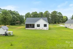261 Ferree Rd, Campobello, SC 29322 - Photo 40