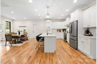 261 Ferree Road, Campobello, SC 29322 - Photo 16