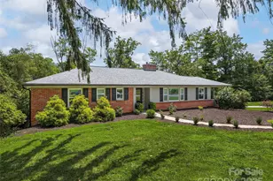 8 Bevlyn Dr, Asheville, NC 28803 - Photo 2