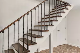 8 Bevlyn Dr, Asheville, NC 28803 - Photo 22