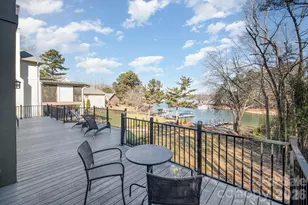 20105 Chapel Point Ln, Cornelius, NC 28031 - Photo 2