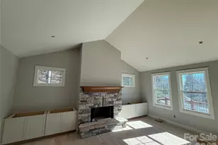 634 Hollybrook Dr, Flat Rock, NC 28731 - Photo 26