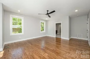 634 Hollybrook Dr, Flat Rock, NC 28731 - Photo 22