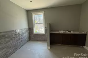 634 Hollybrook Dr, Flat Rock, NC 28731 - Photo 16