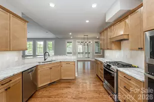 634 Hollybrook Dr, Flat Rock, NC 28731 - Photo 18
