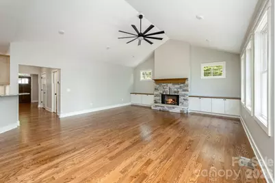 634 Hollybrook Drive, Flat Rock, NC 28731 - Photo 6