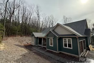 634 Hollybrook Dr, Flat Rock, NC 28731 - Photo 4