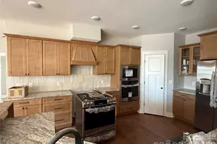 634 Hollybrook Dr, Flat Rock, NC 28731 - Photo 18