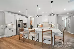 12105 Lavinia Ln, Charlotte, NC 28277 - Photo 2