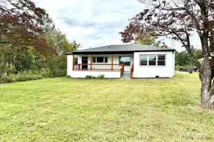 2775 Snipes St, Morganton, NC 28655 - Photo 2