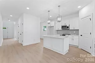 209 Henderson Cir, Harrisburg, NC 28075 - Photo 2