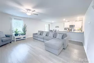 574 Lamorak Pl, Richburg, SC 29729 - Photo 6