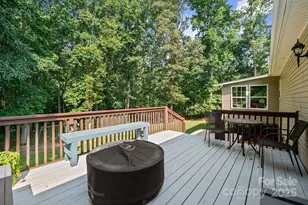 5476 Chestnut Dr, Hickory, NC 28602 - Photo 30