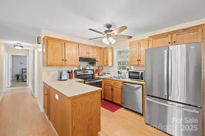 5476 Chestnut Drive, Hickory, NC 28602 - Photo 14