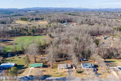 5476 Chestnut Drive, Hickory, NC 28602 - Photo 38