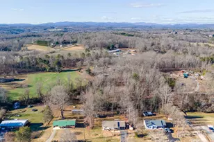 5476 Chestnut Dr, Hickory, NC 28602 - Photo 38